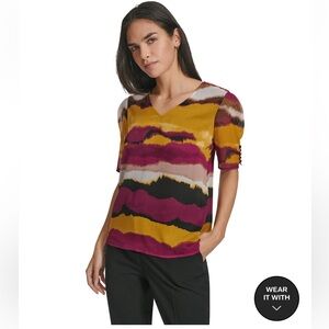 Calvin Klein Women's V-Neck Printed Chiffon Blouse